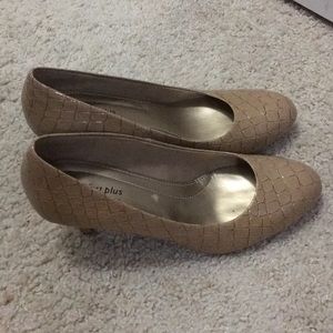 BOGO FREE!! Nude snake print comfort plus heels